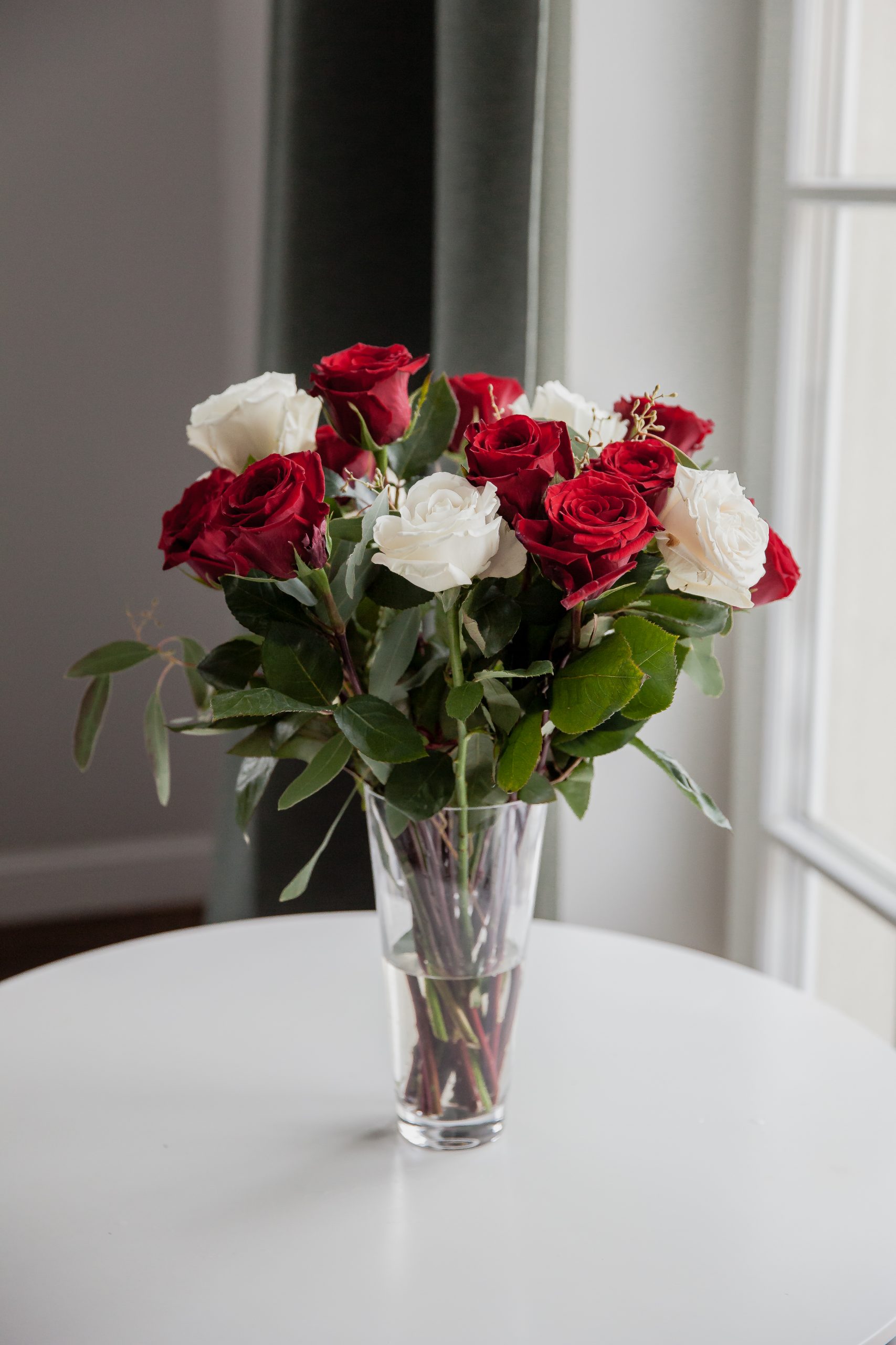 Raudonos ir Baltos rožės 15vnt. paveikslelis